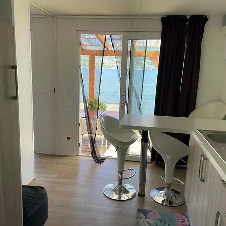 Eve Lido Di , Front And Center Campsite Colico