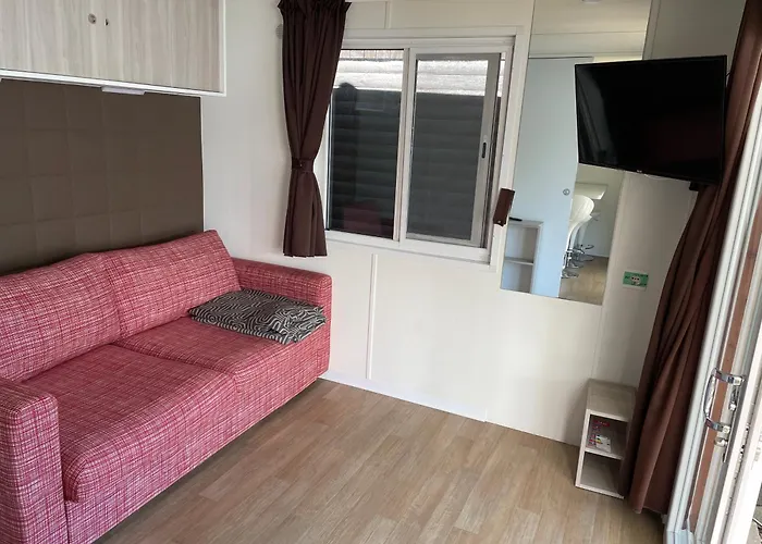 Eve Lido Di , Front And Center Camping